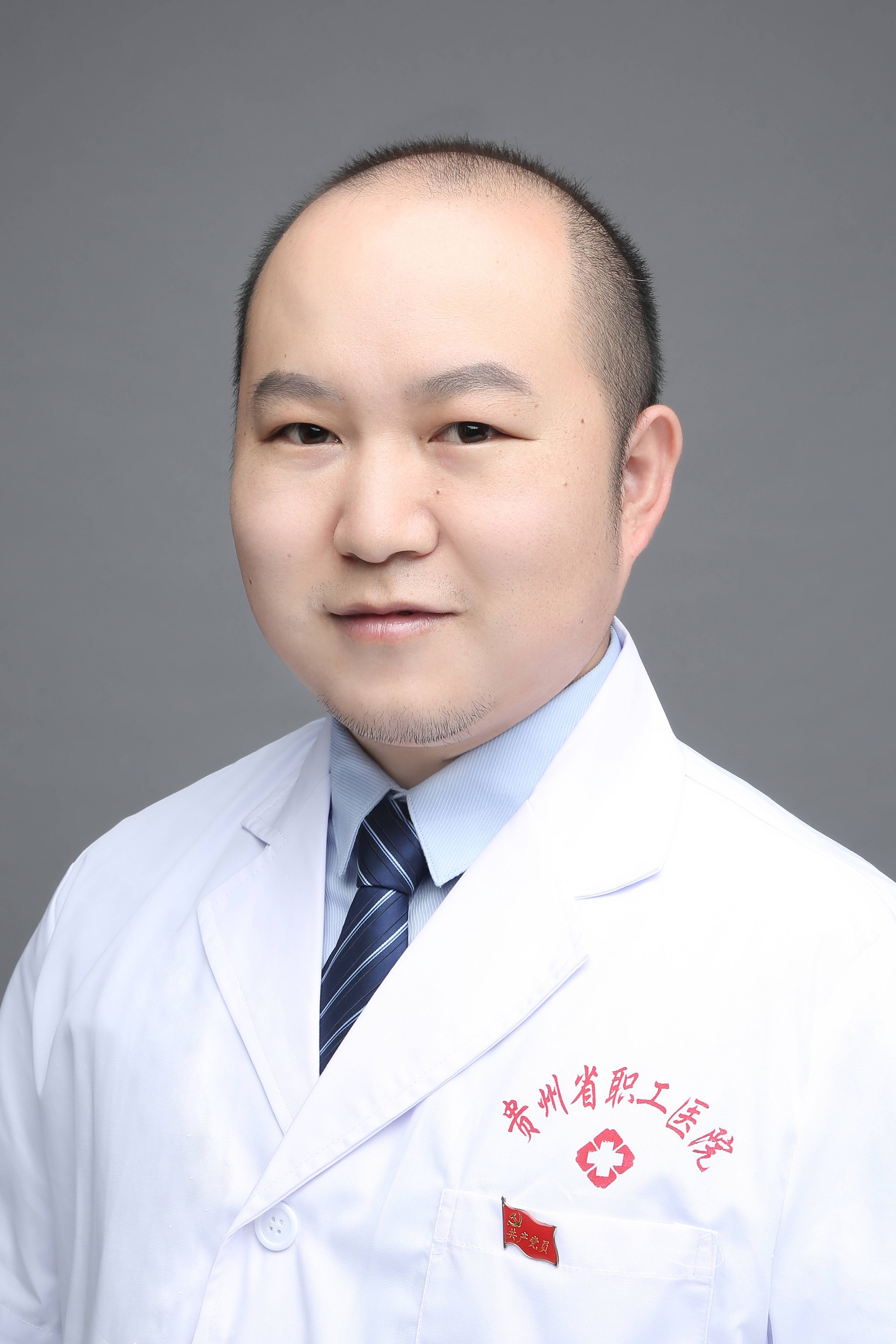 李家信   普通外科主任   副主任医师(1).jpg