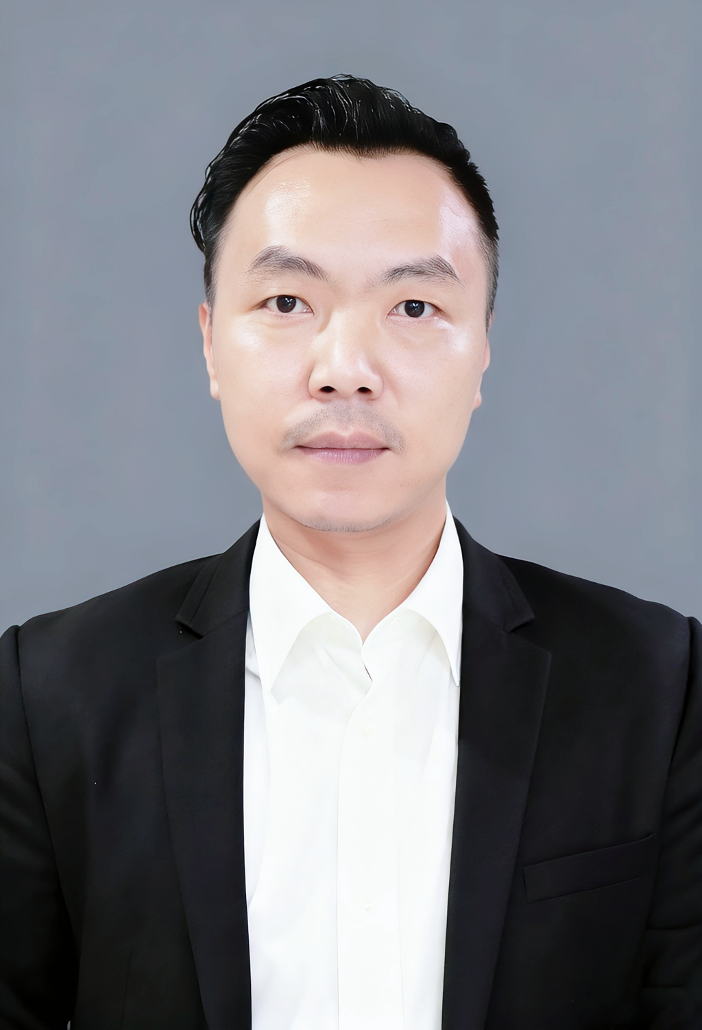 王睿  党委副书记.png